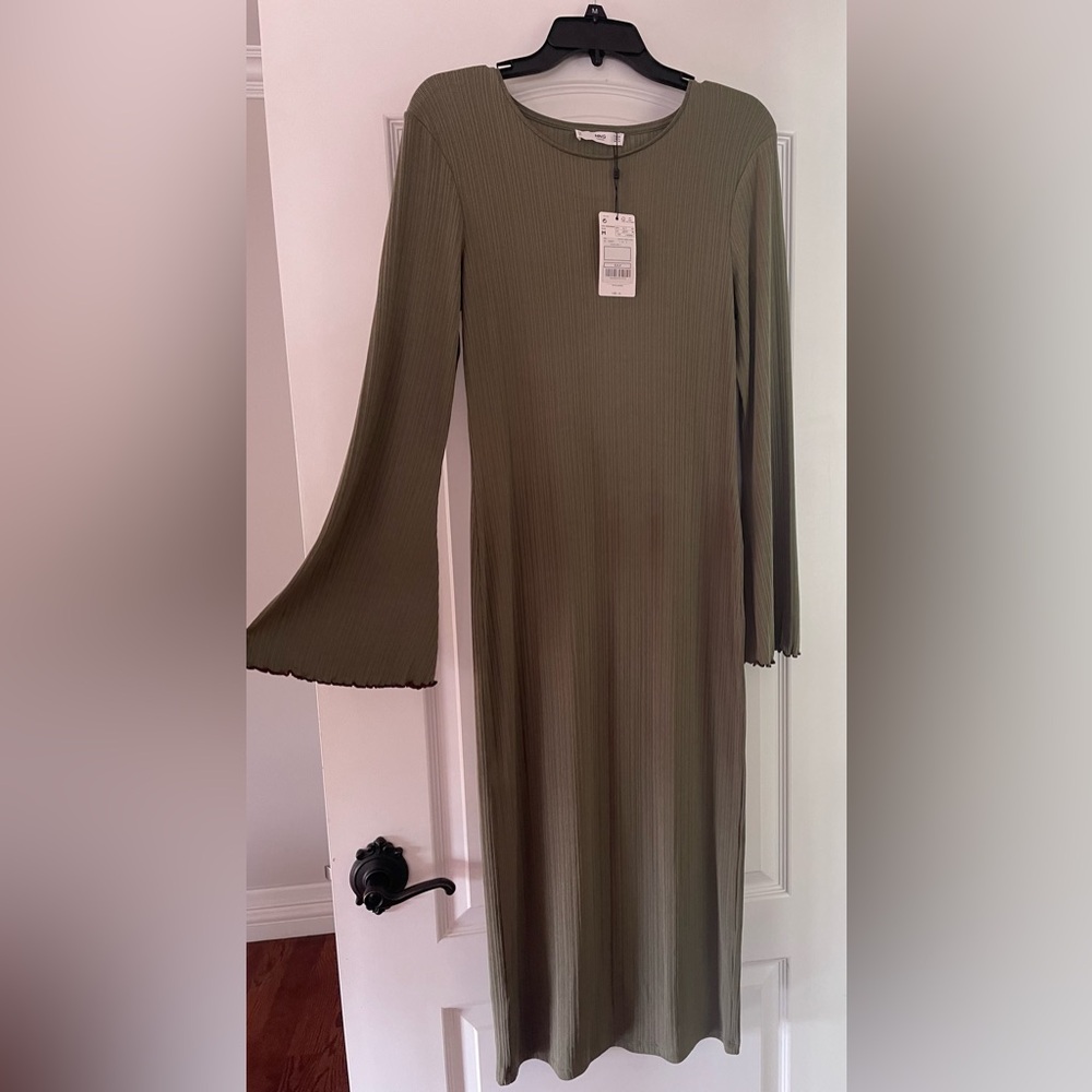 NWT Mango Green Sheath Dress with Long Bell Sleeves